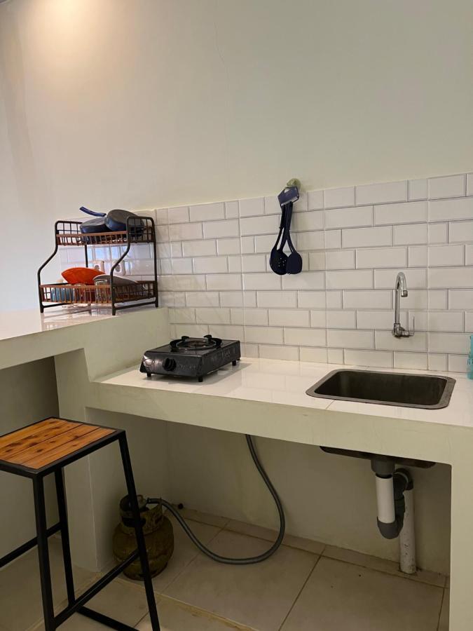Kuta Circle Homestay Экстерьер фото